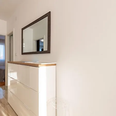 Gorgeous In With Kitchen * Zadar
